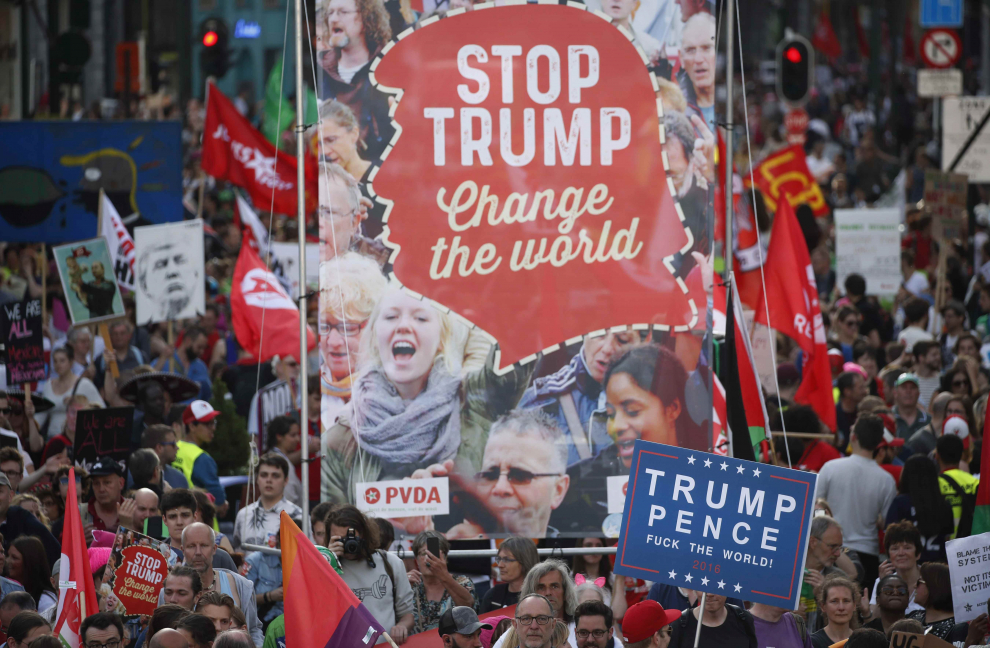 Fotos Miles De Personas Protestan Contra OTAN Y La Presencia De Trump