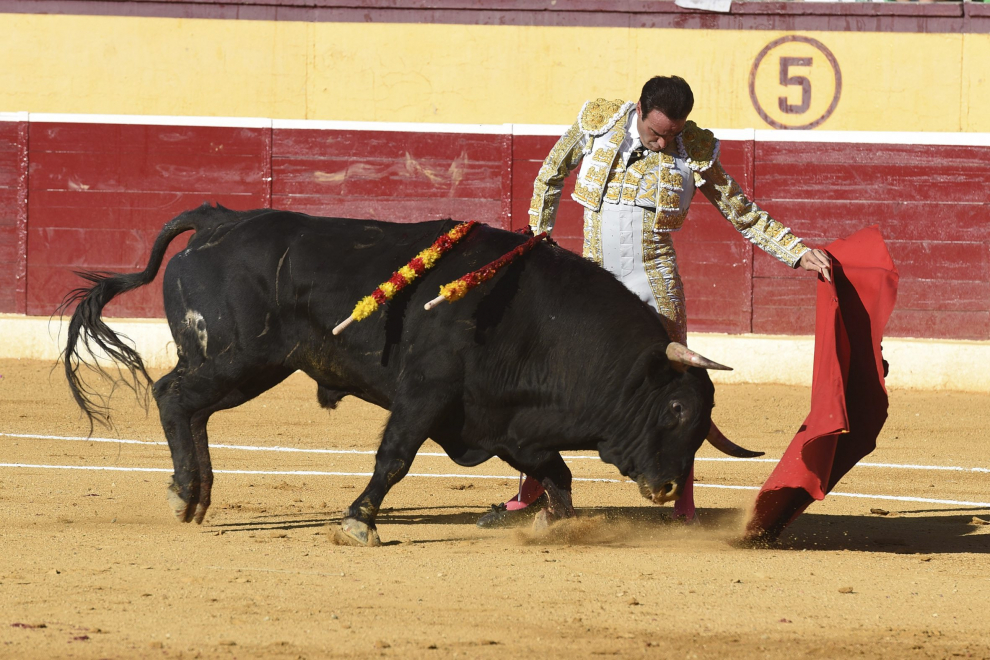 Ponce Se Lleva El Lote Perera La Faena Y Antonio Ferrera Sale Por La