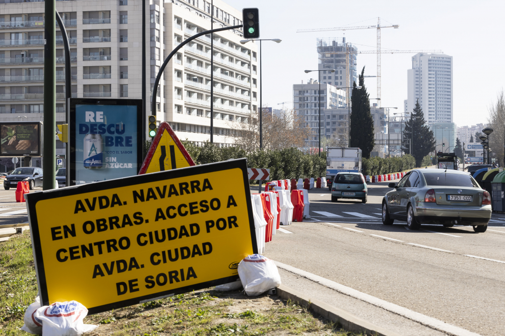 Im Genes De Las Obras En La Avenida De Navarra De Zaragoza