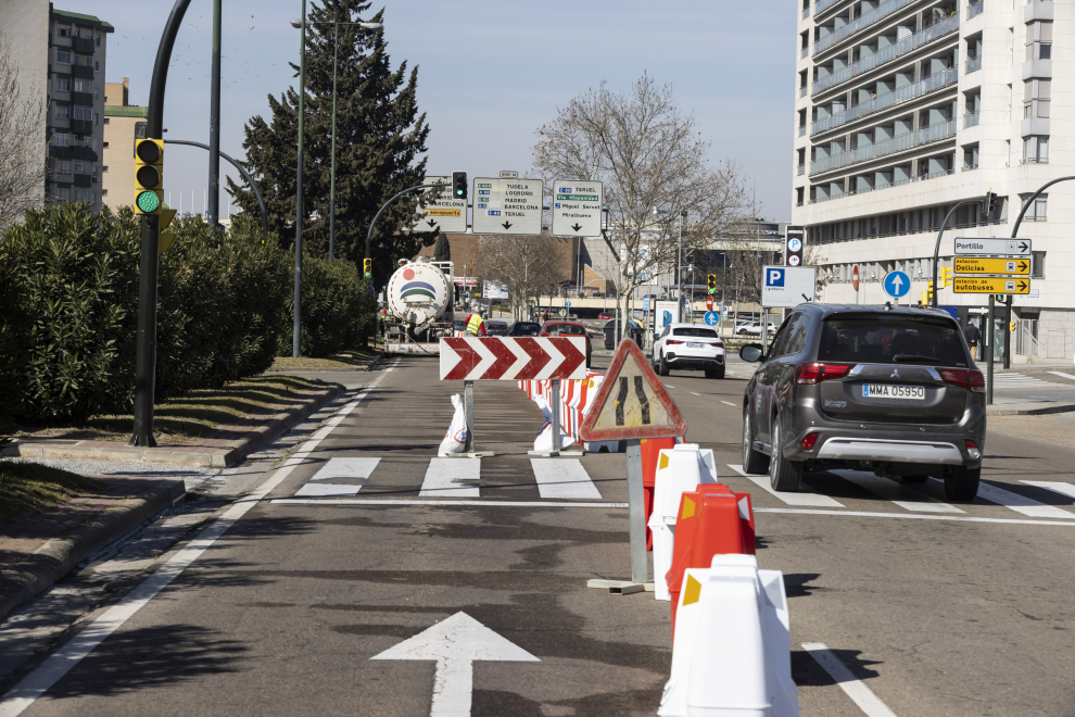 Imágenes de las obras en la avenida de Navarra de Zaragoza