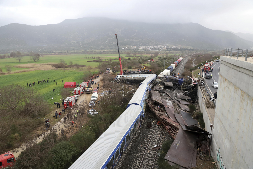 Dos Trenes Chocan En Grecia Causando Decenas De Muertos Im Genes