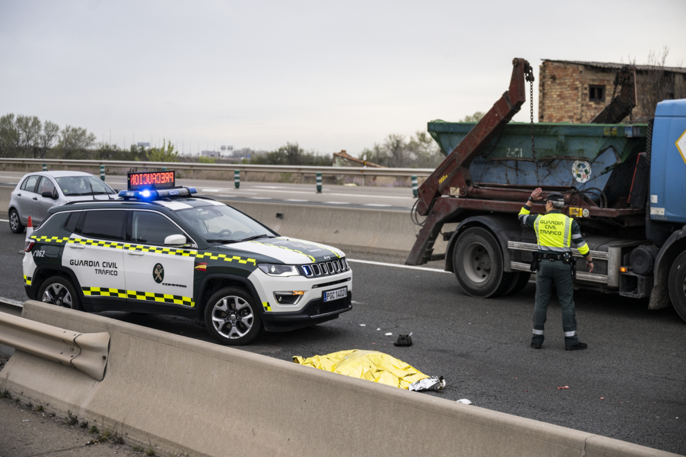 Fotos Del Accidente En La A De Zaragoza En El Que Ha Muerto Un