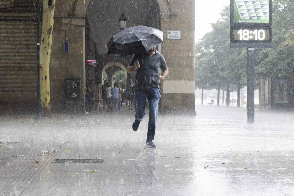 Fotos M S Impactantes De La Gran Tormenta De Zaragoza Que Provoc