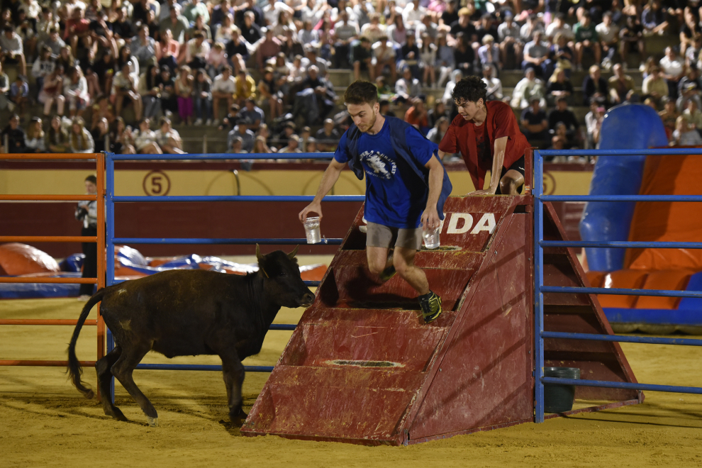 Im Genes Del Grand Prix De Las Pe As En La Plaza De Toros De Huesca