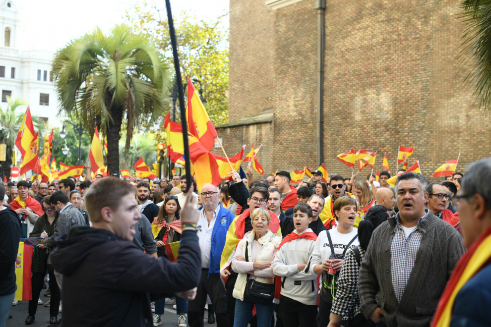 Protesta De Vox Frente A La Sede Del PSOE En Zaragoza