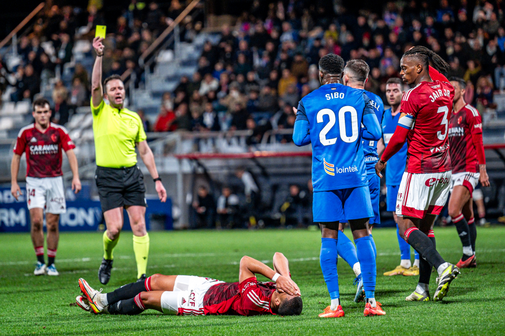 Im Genes Del Partido Entre El Amorebieta Y El Real Zaragoza Im Genes