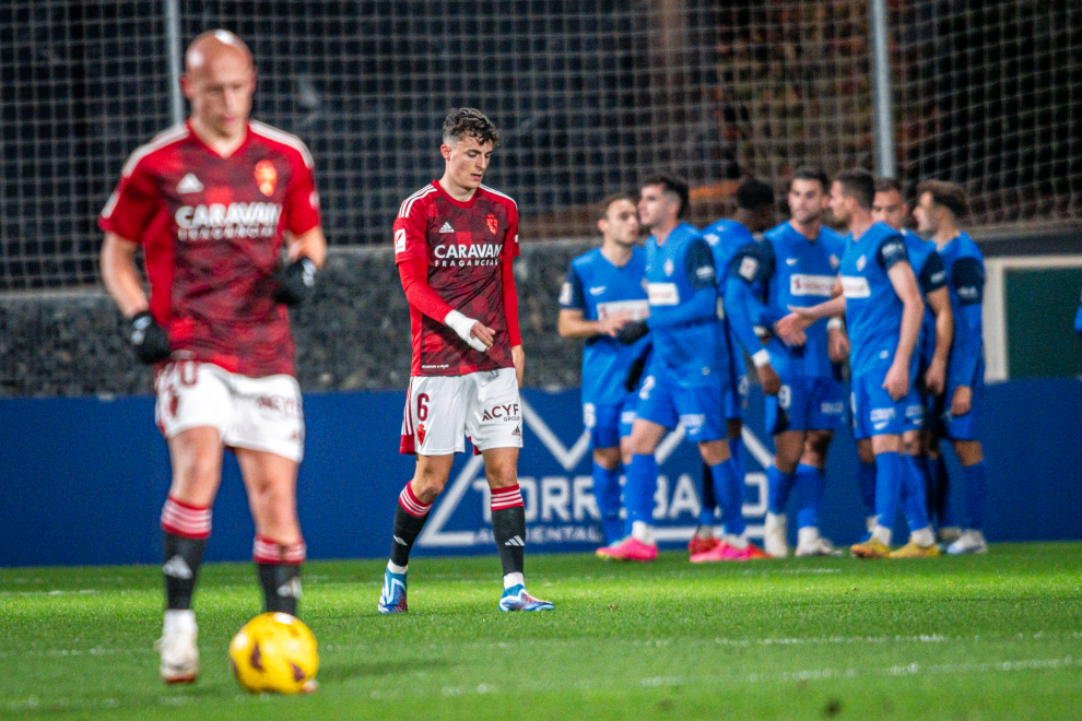 Im Genes Del Partido Entre El Amorebieta Y El Real Zaragoza