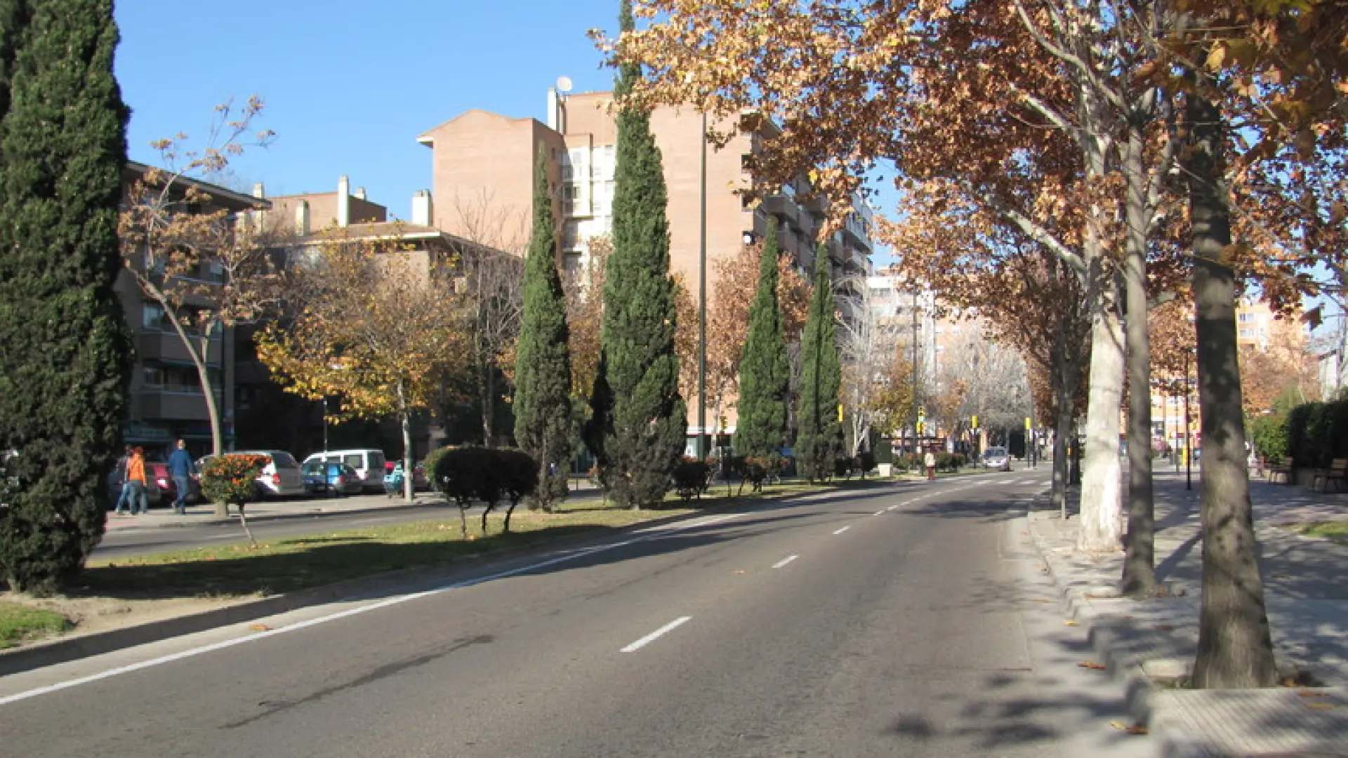 Un herido leve al colisionar un turismo con un vehículo de movilidad