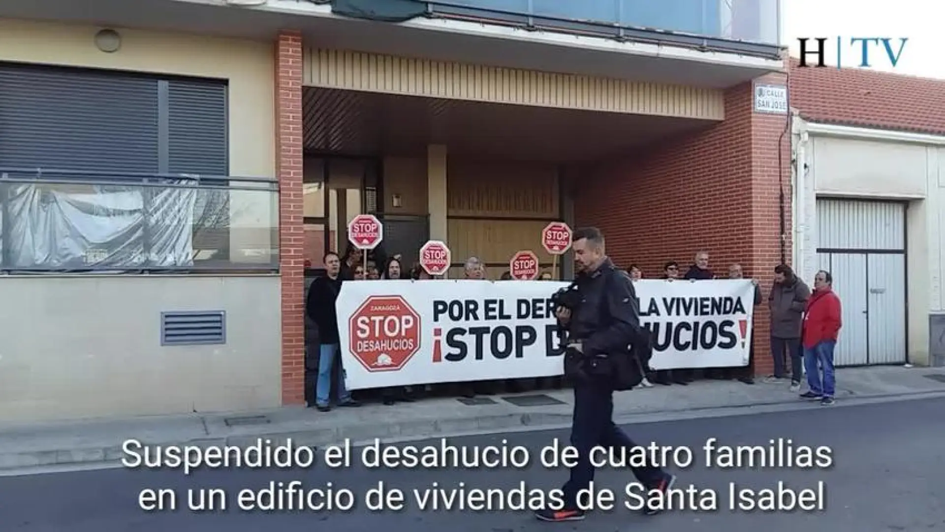 Paralizado El Desahucio De Cuatro Familias En Santa Isabel