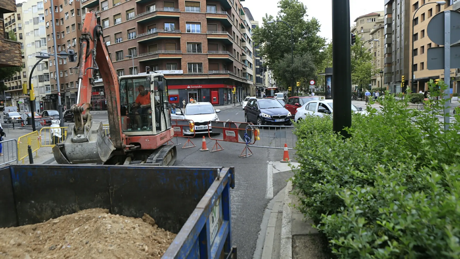 El paseo de Sagasta permanecerá cortado hasta el jueves o el viernes