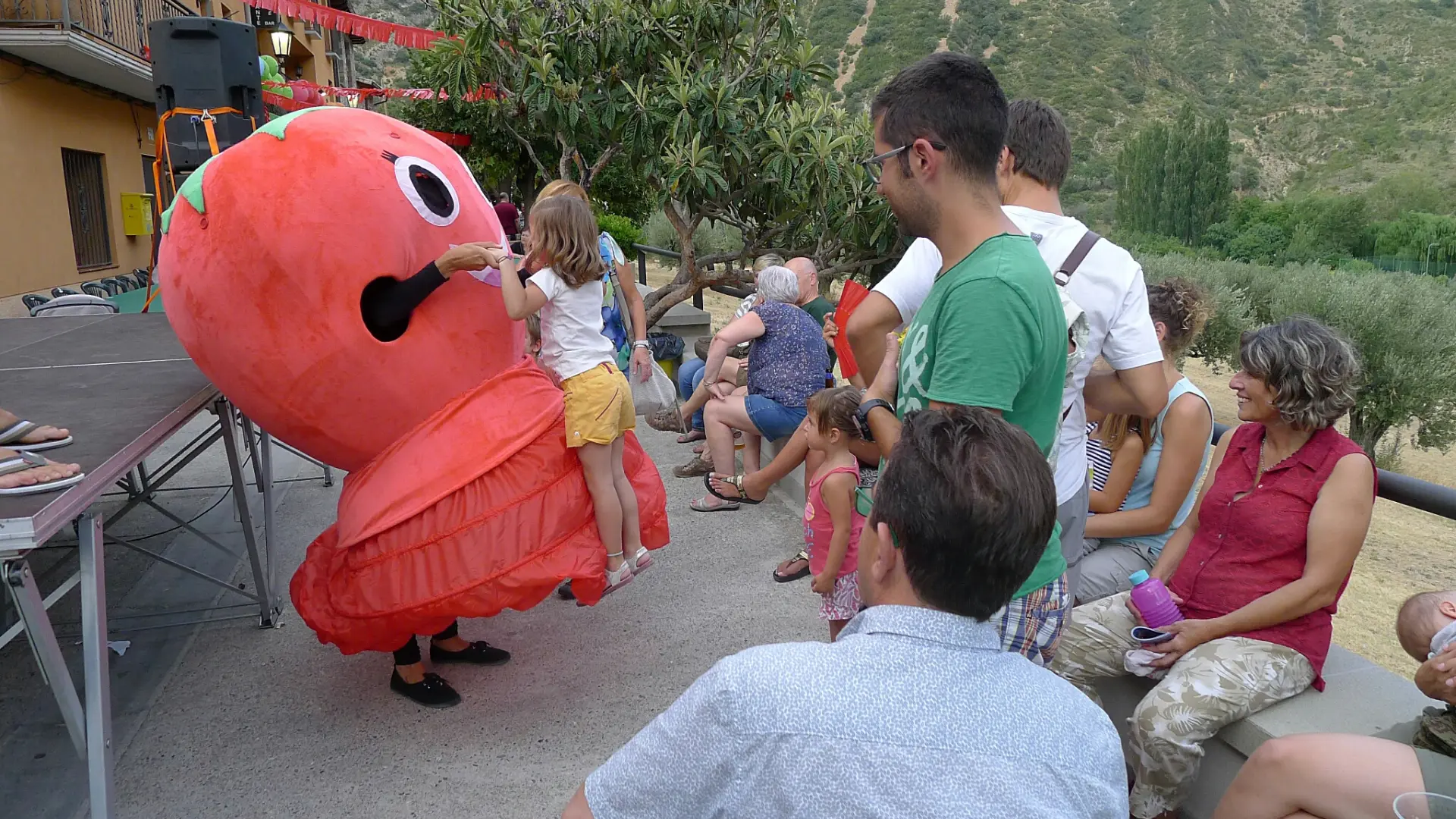 Sopeira Celebra La Fiesta Del Tomate Noticias De Huesca Provincia En