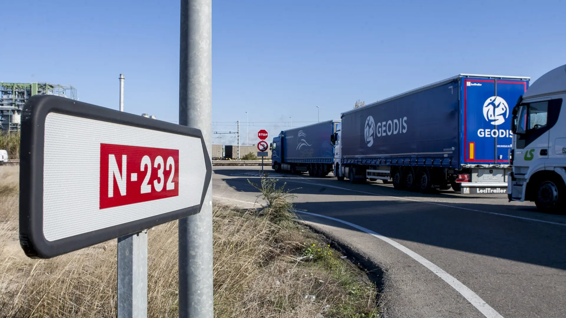 Los camioneros aragoneses en armas ante el fin de la bonificación en