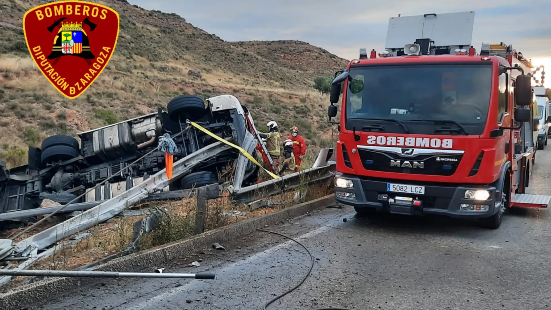 En Im Genes Un Camionero Muere Al Volcar Su Cami N En La N A La