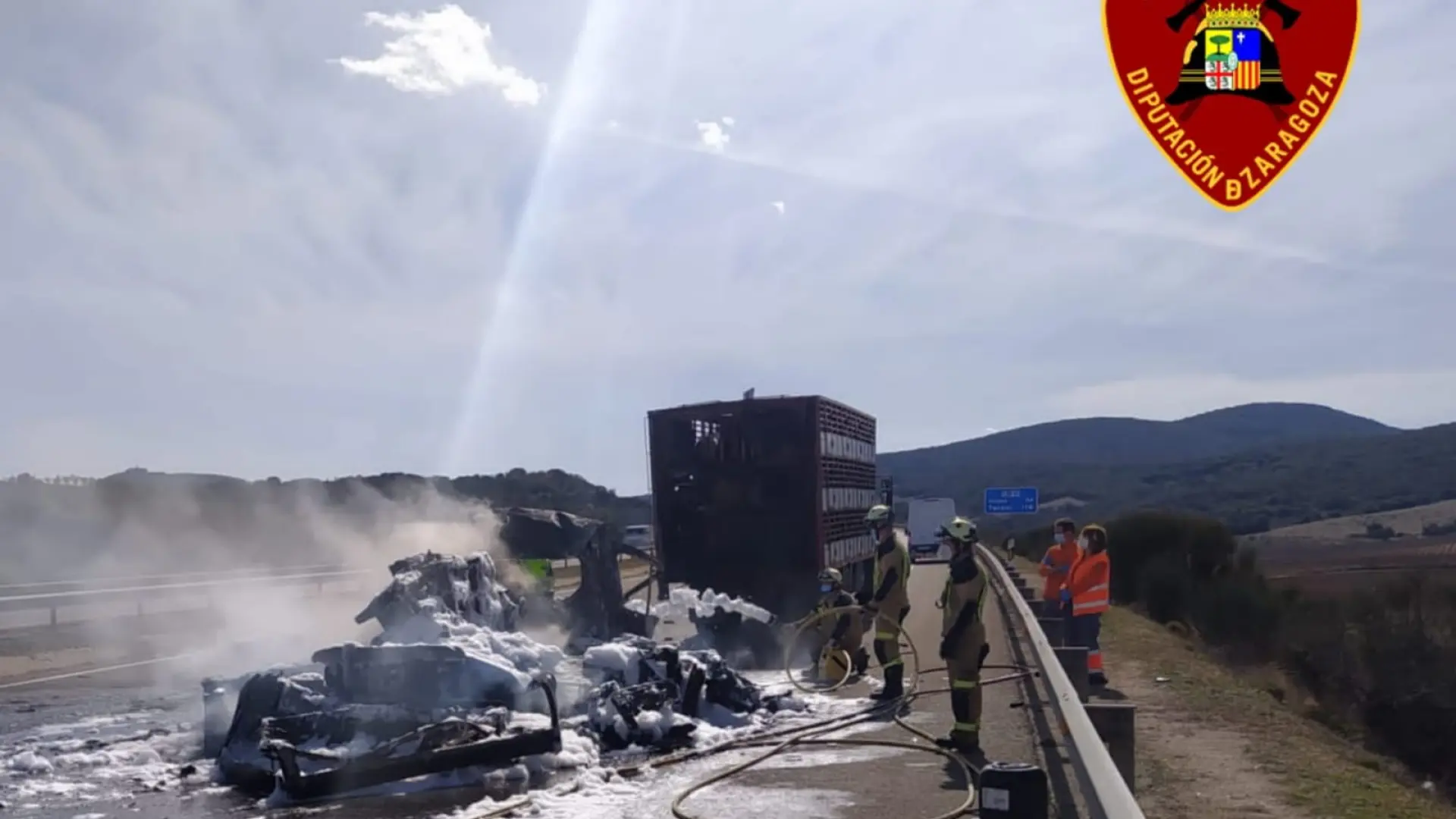 Muere el conductor de una furgoneta en un accidente de tráfico al lado