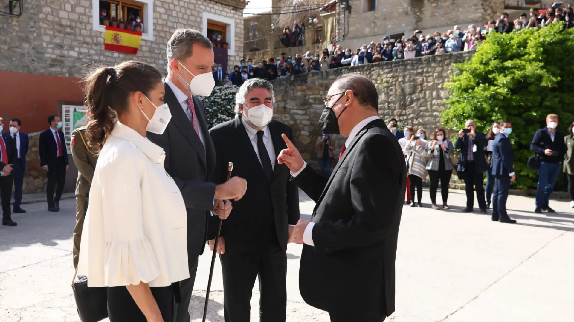 Lambán ensalza a Felipe VI como garante de la continuidad de la