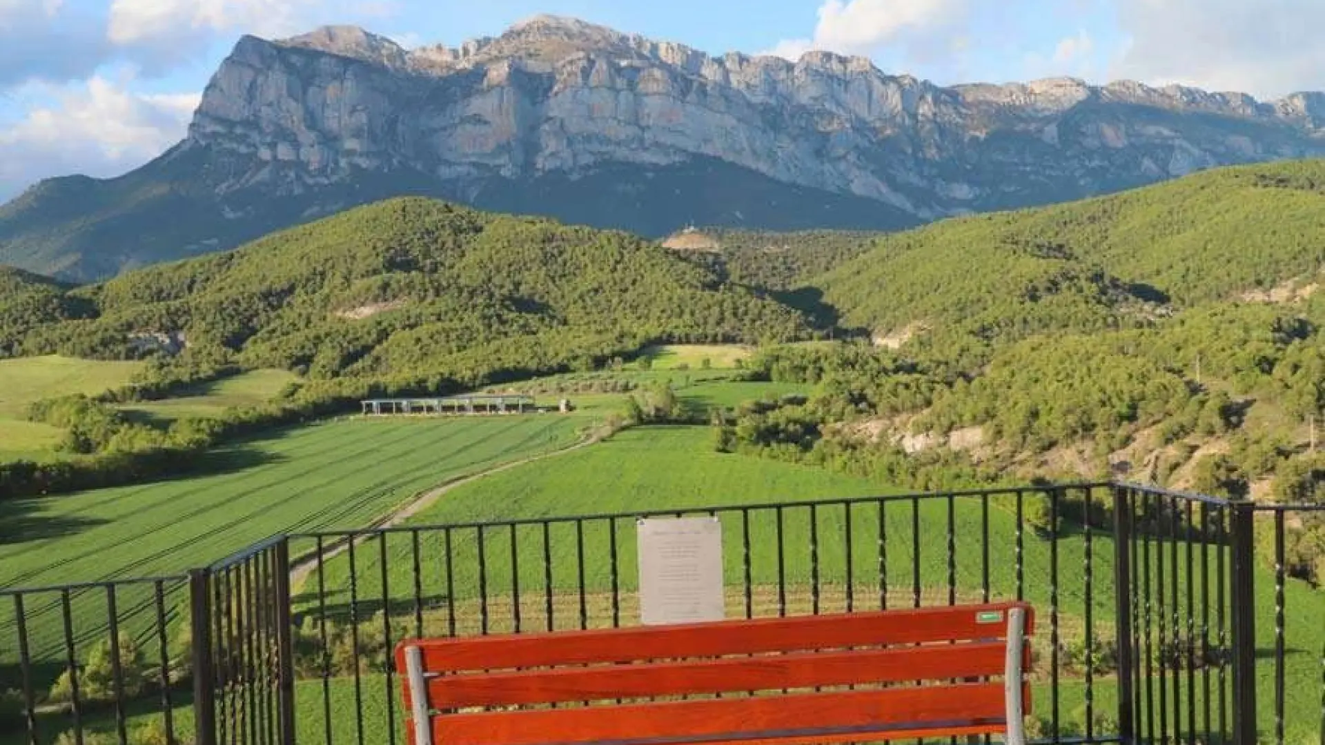 El silencio y los sentidos acompañan al visitante por el Paseo de la