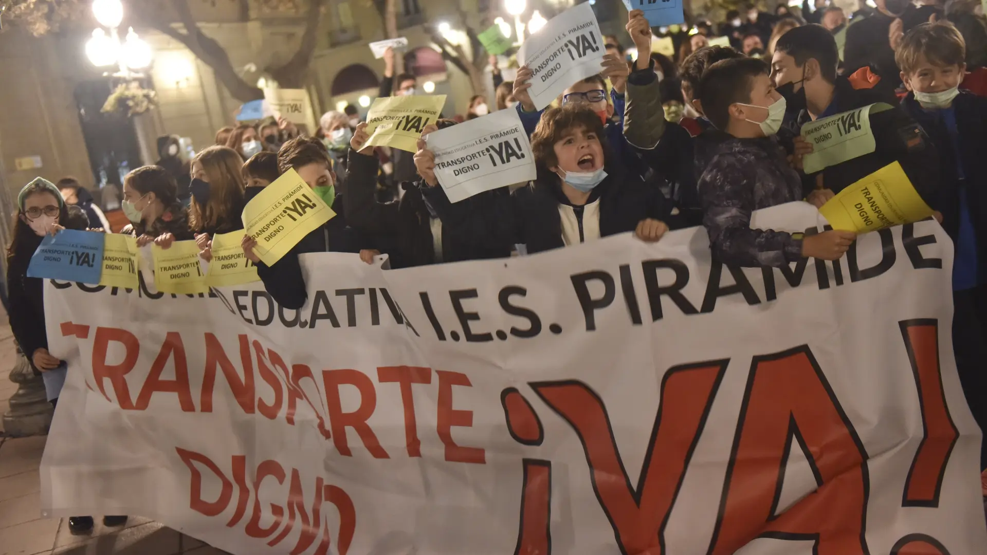 La ruta de bus para los 750 alumnos del Pirámide de Huesca queda