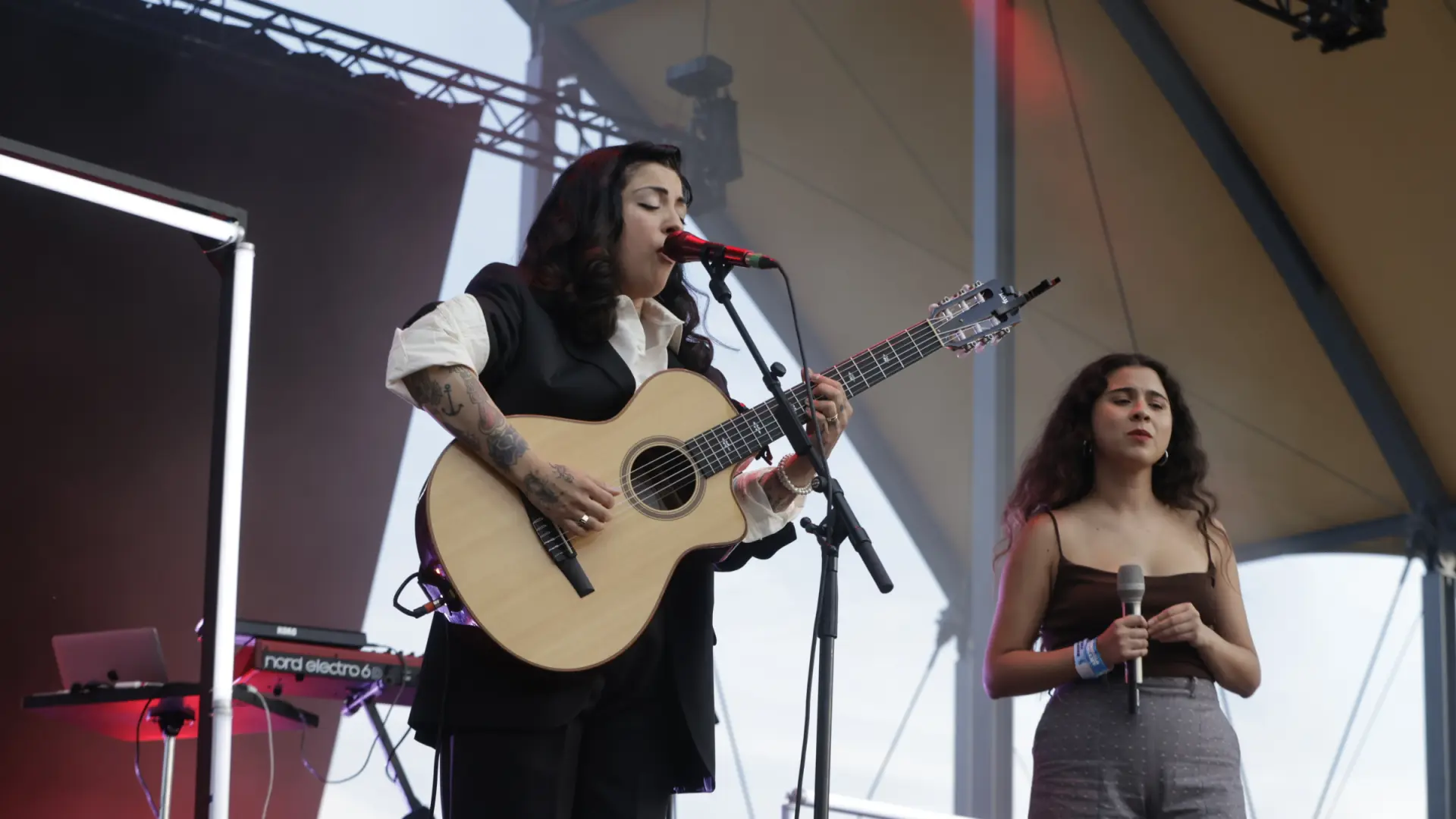 Fotos Del Concierto De Mon Laferte En El Vive Latino Zaragoza 2022