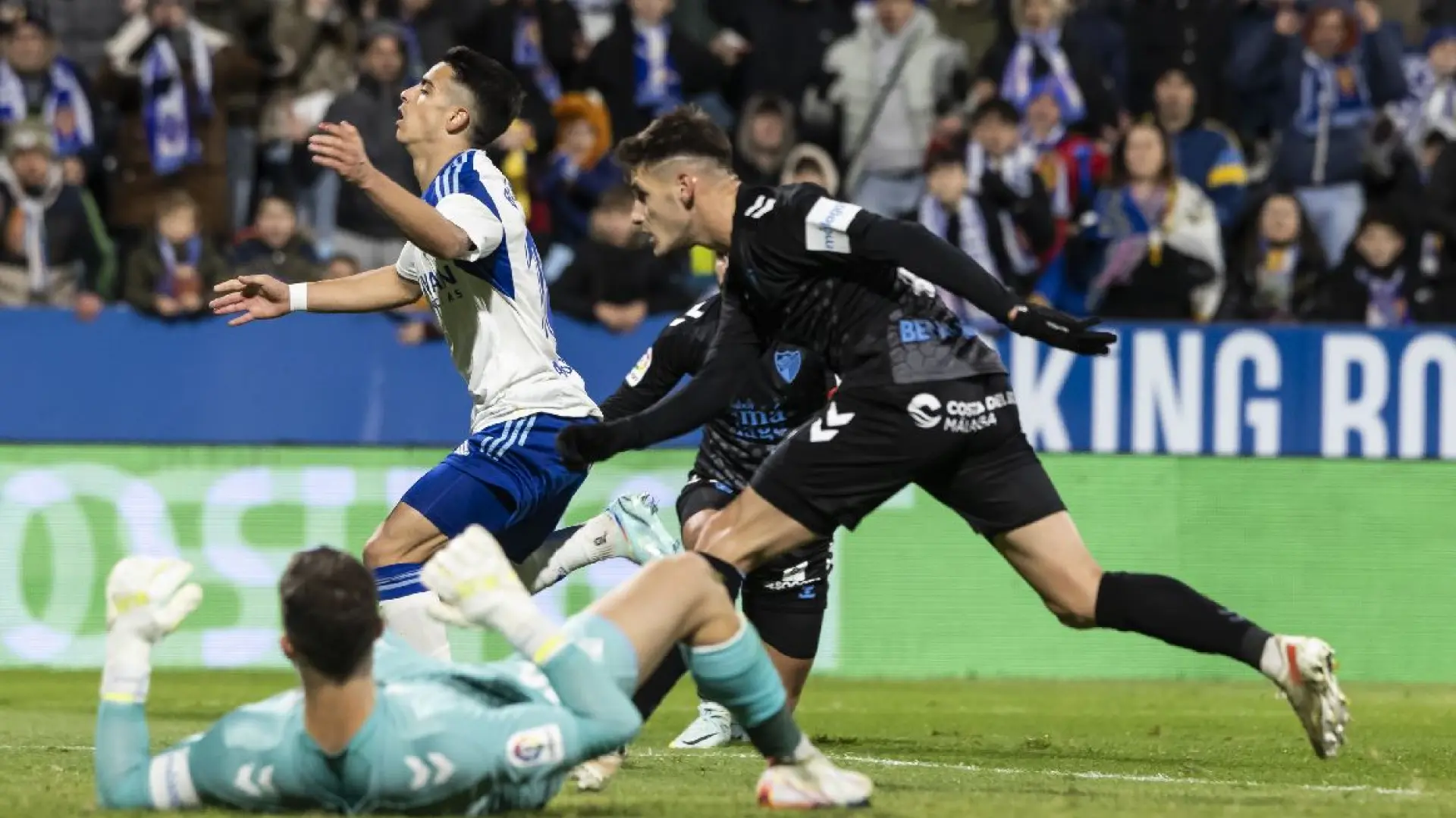 Real Zaragoza Asomados A La Zona De Descenso