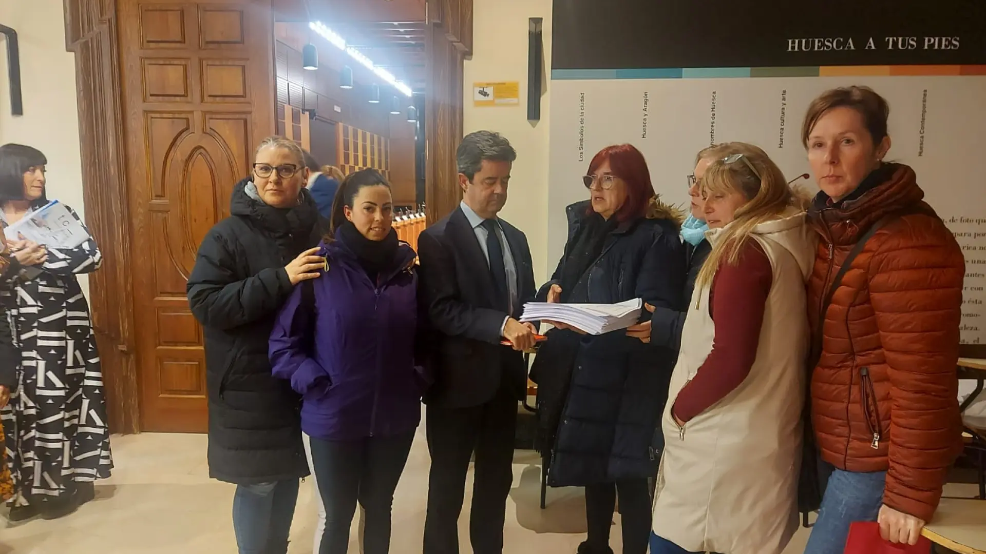 El alcalde de Huesca envía una carta a la plantilla municipal con su