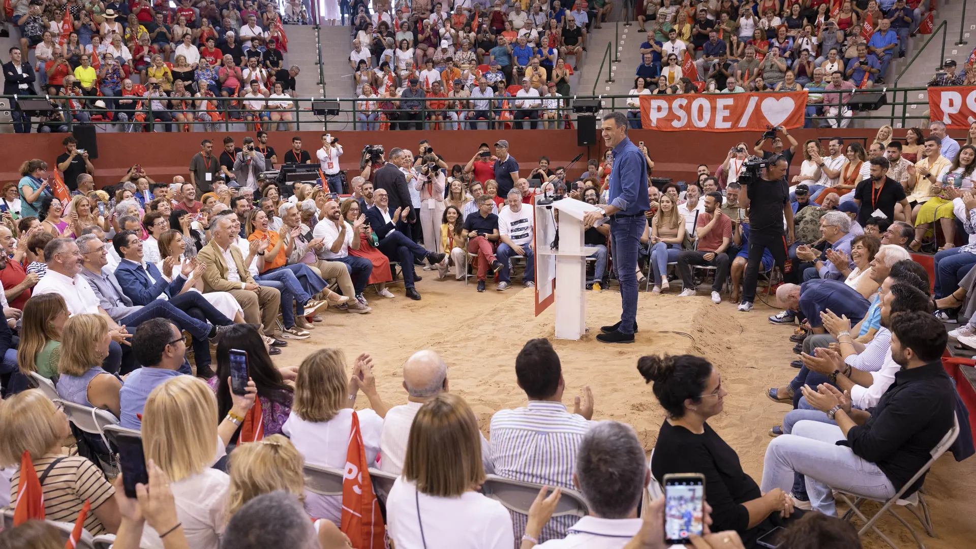 Sánchez alerta sobre el poder de destrucción de los acuerdos entre PP