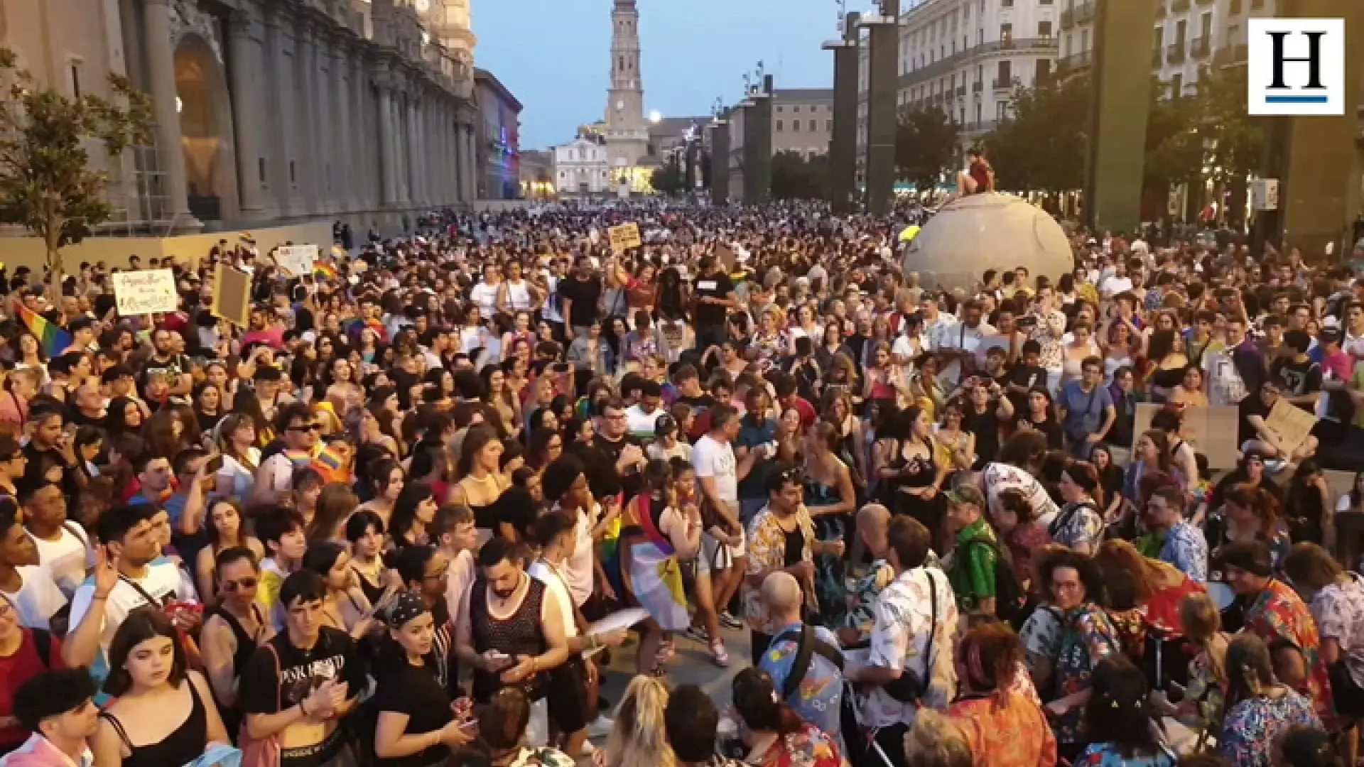 En V Deo Manifestaci N Del D A Del Orgullo Lgtbi En Zaragoza