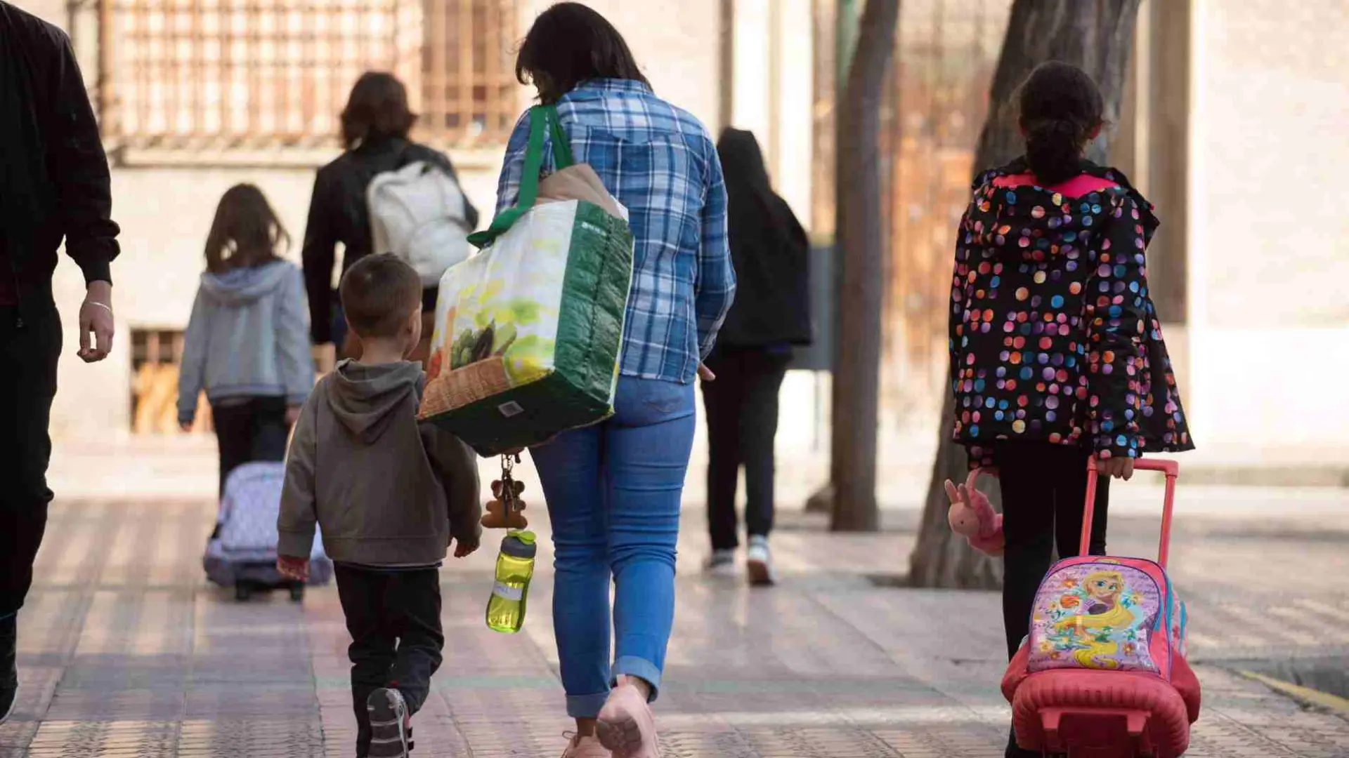 Qué días no habrá colegio en Zaragoza para el puente de noviembre 2024