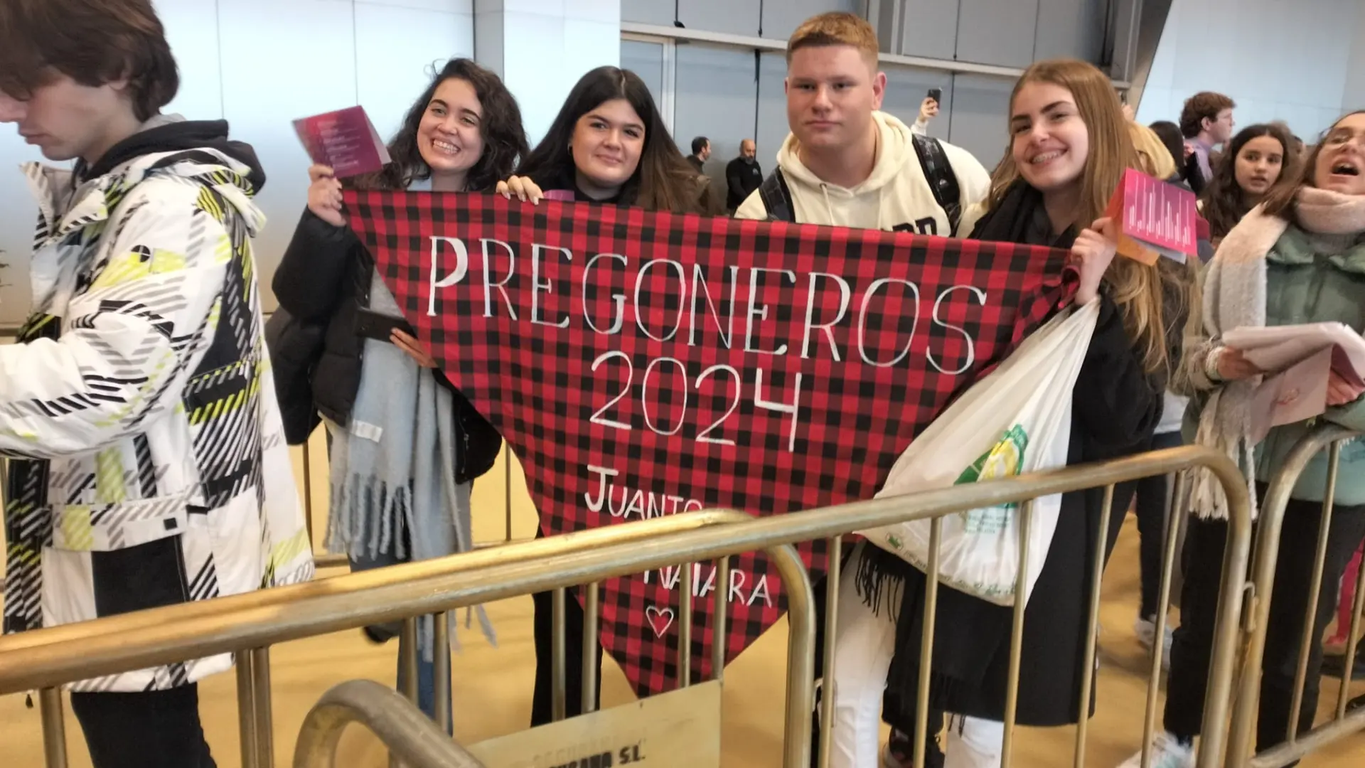 Ot Desata La Locura Entre Sus Fans En Zaragoza Es La Primera Vez Que