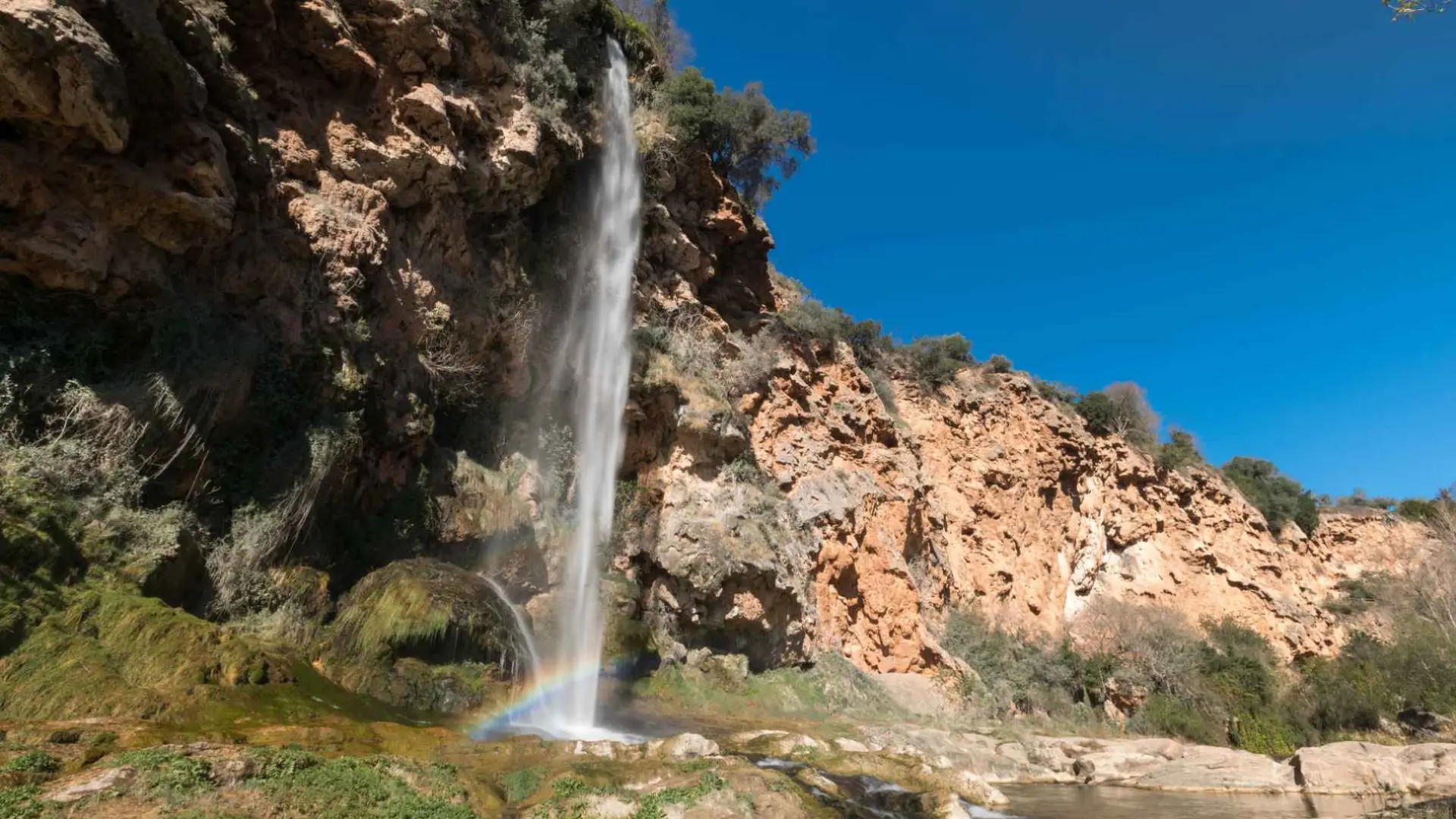 Una Ruta A Un Paso De Teruel Hacia La Tr Gica Y Rom Ntica Cascada Que