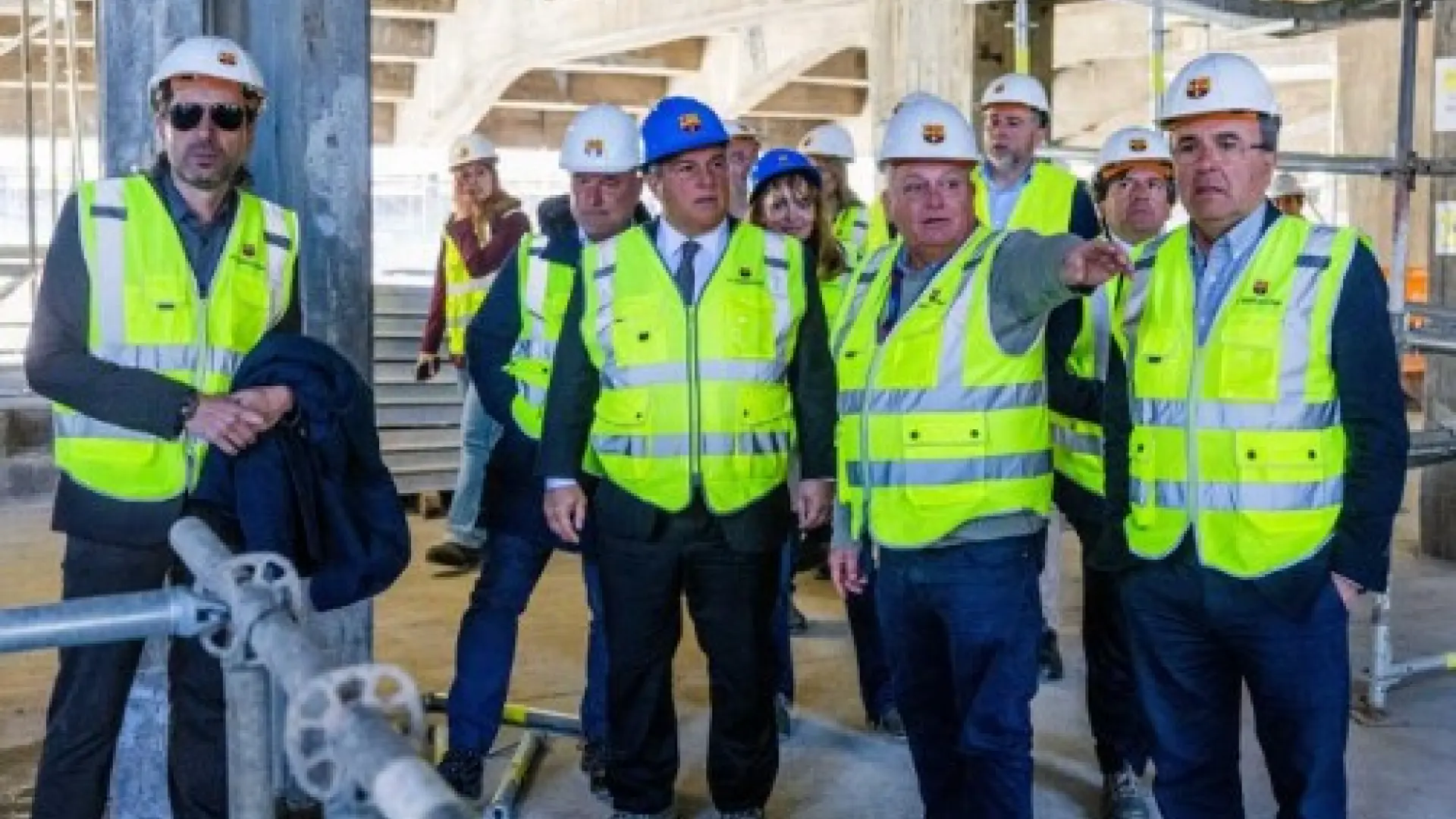 El Nuevo Camp Nou Se Estrenar Con Dos Grader As Y Un Aforo Para