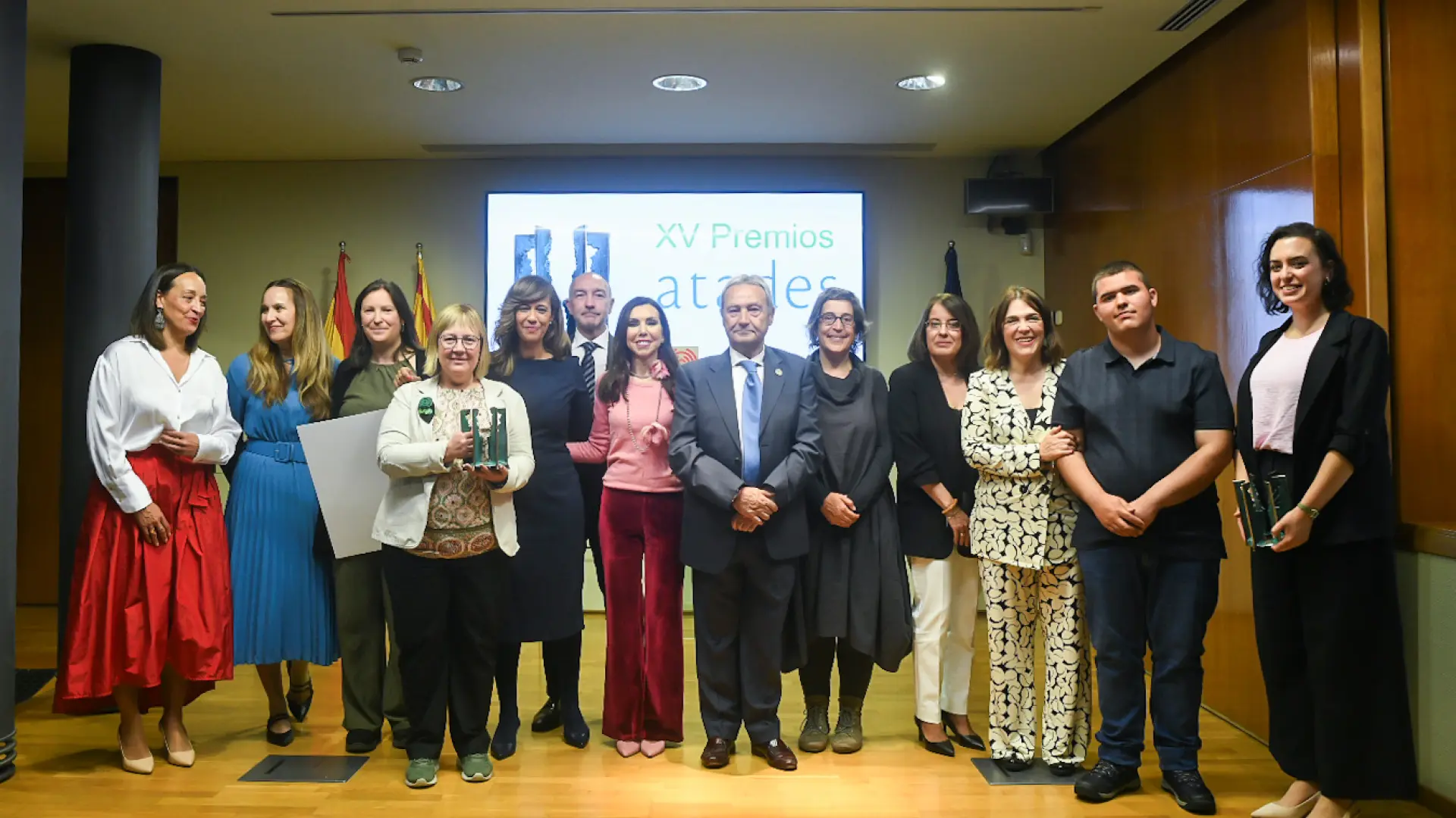 La gran fiesta de Atades llena el palacio de La Aljafería de