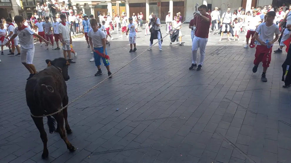 La Vaquilla Infantil De Teruel El Aperitivo De Los Toros Ensogados