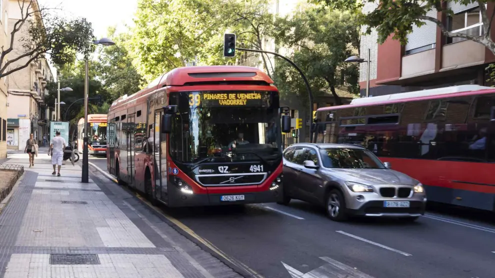 Continúa hoy la huelga de autobuses en Zaragoza