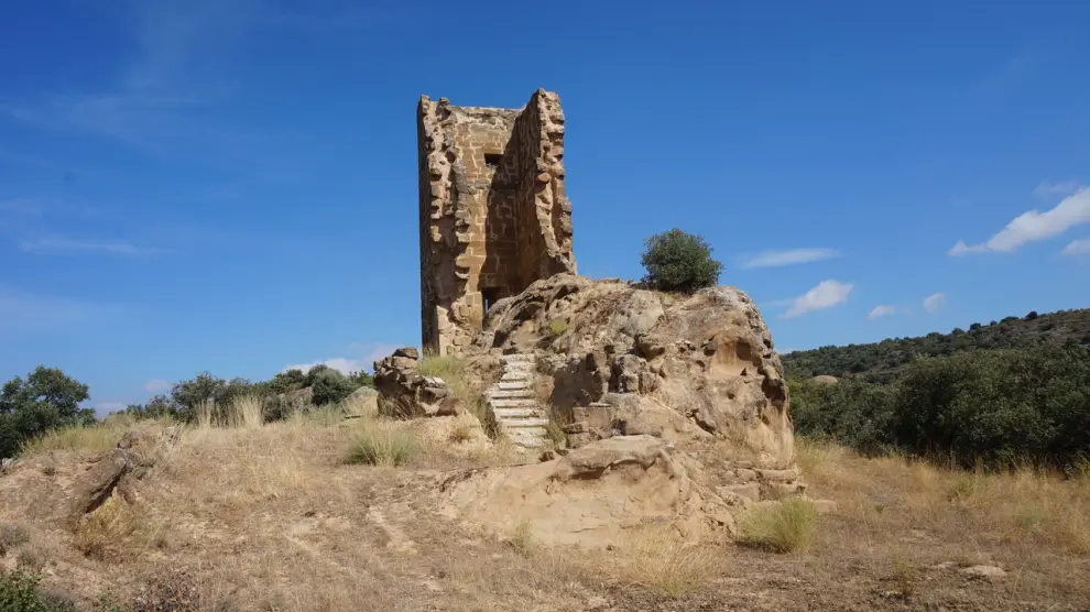 Fotos del pueblo pequeño de Huesca con 154 habitantes un pantano y un