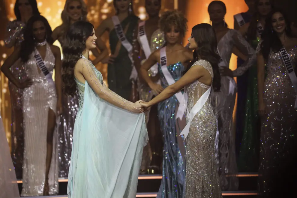 India triunfa en un Miss Universo marcado por la política y la pandemia