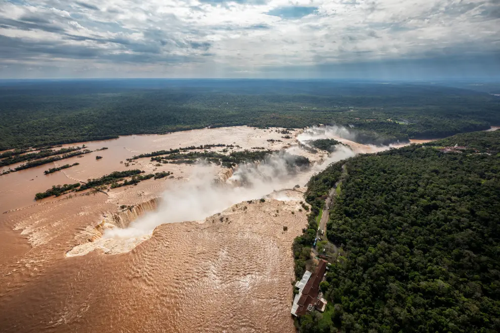 Las Cataratas De Iguaz Desbordadas Im Genes