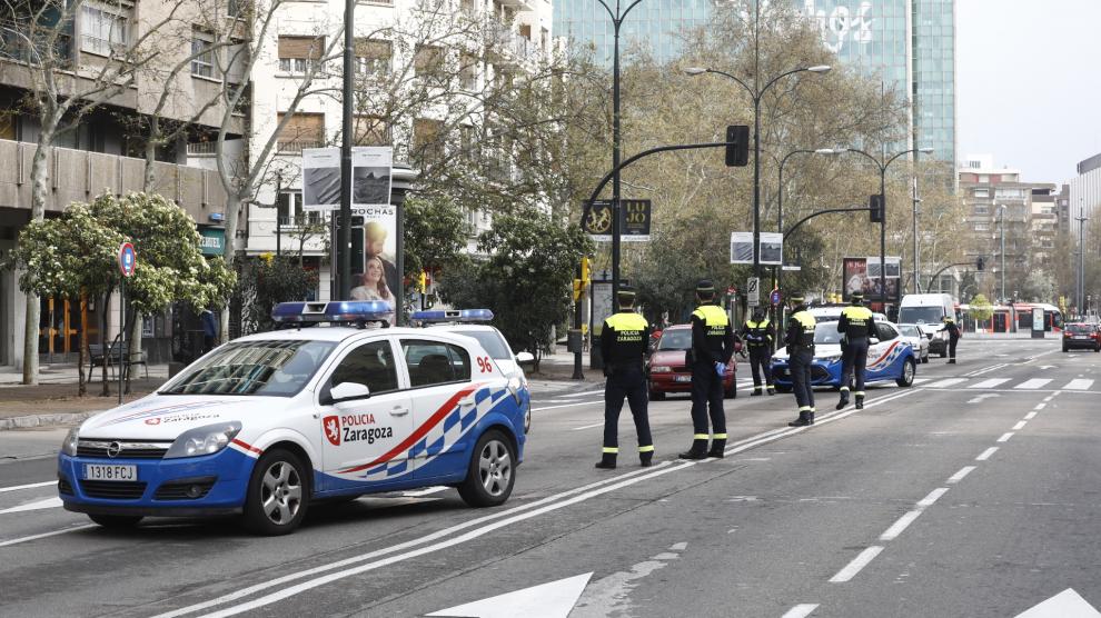 Controles Especiales De La Polic A Local De Zaragoza Por El Coronavirus