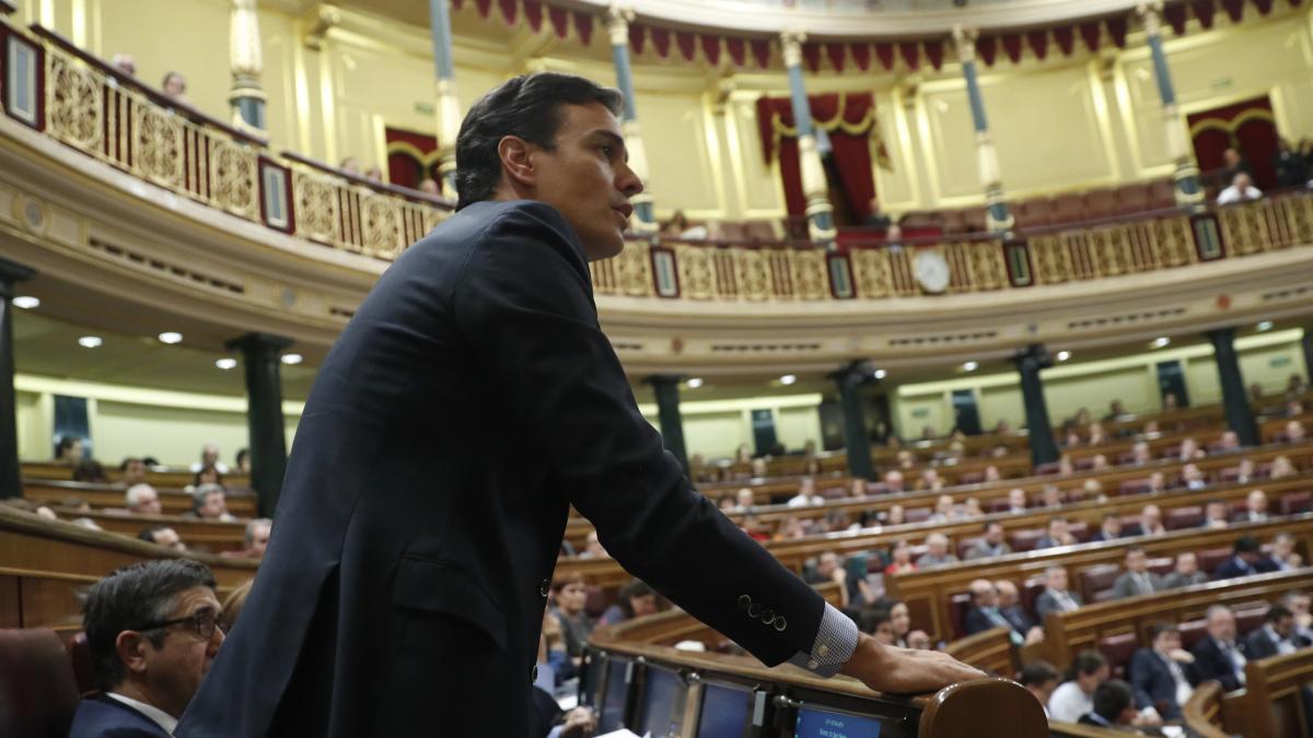 Al Menos Doce De Los Diputados Del Psoe Votar N No A Rajoy