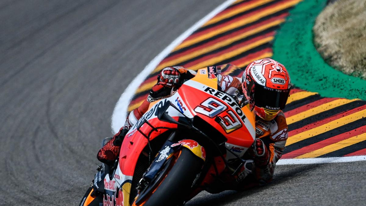 Márquez vuelve a volar en Sachsenring y firma una pole de récord