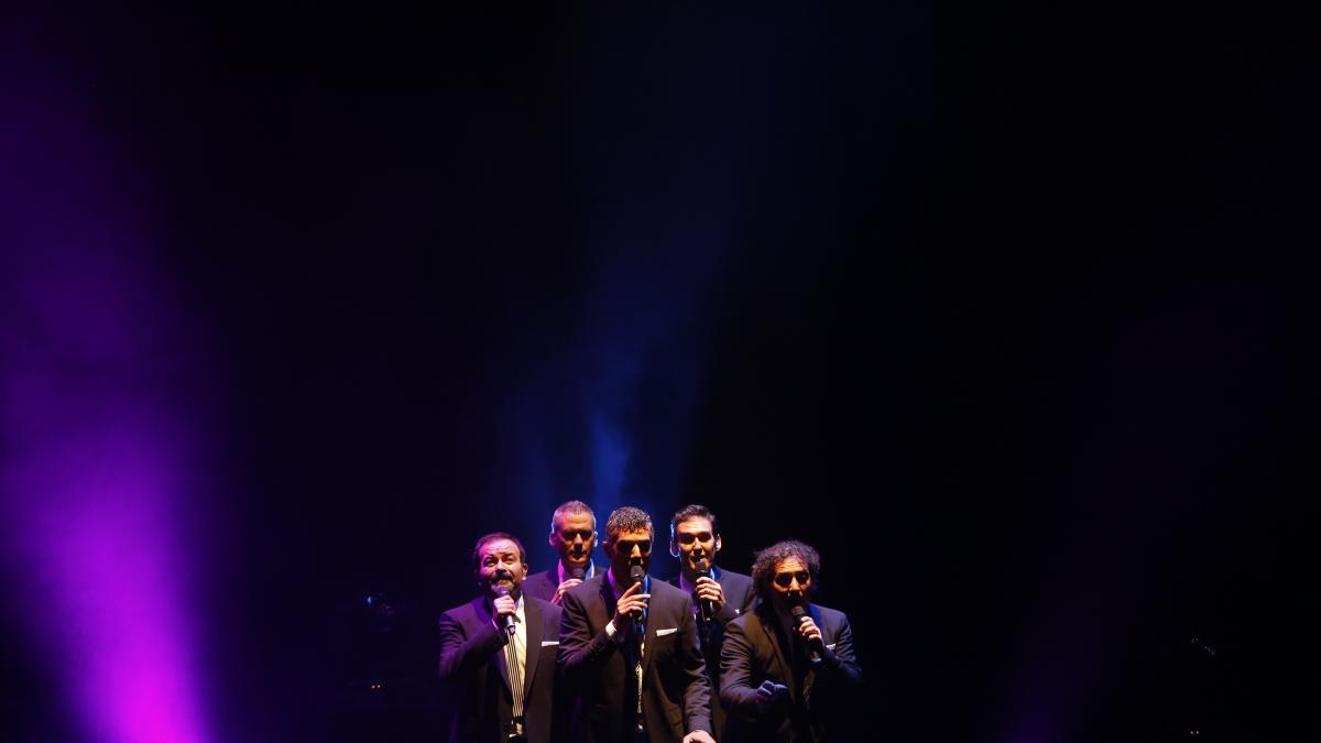 Fiestas Del Pilar 2019 El Concierto De B Vocal En El Auditorio De