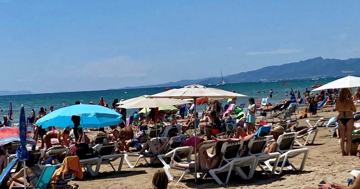 Prohibido el baño en una playa de Salou por la calidad del agua