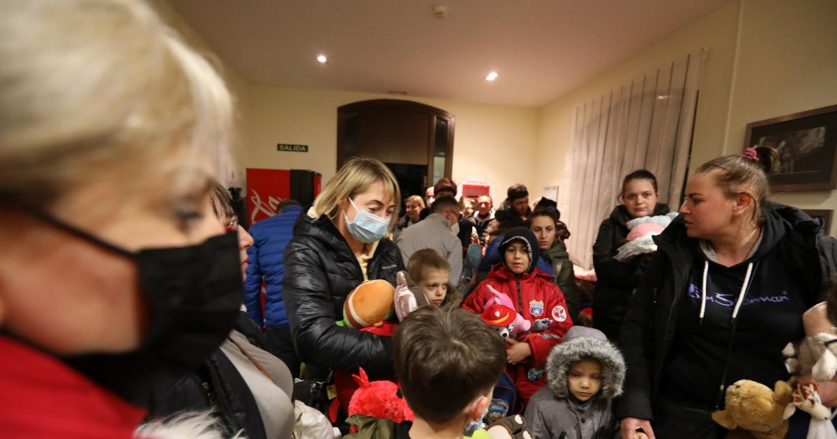 Caluroso recibimiento a refugiados ucranianos en Utrillas Imágenes