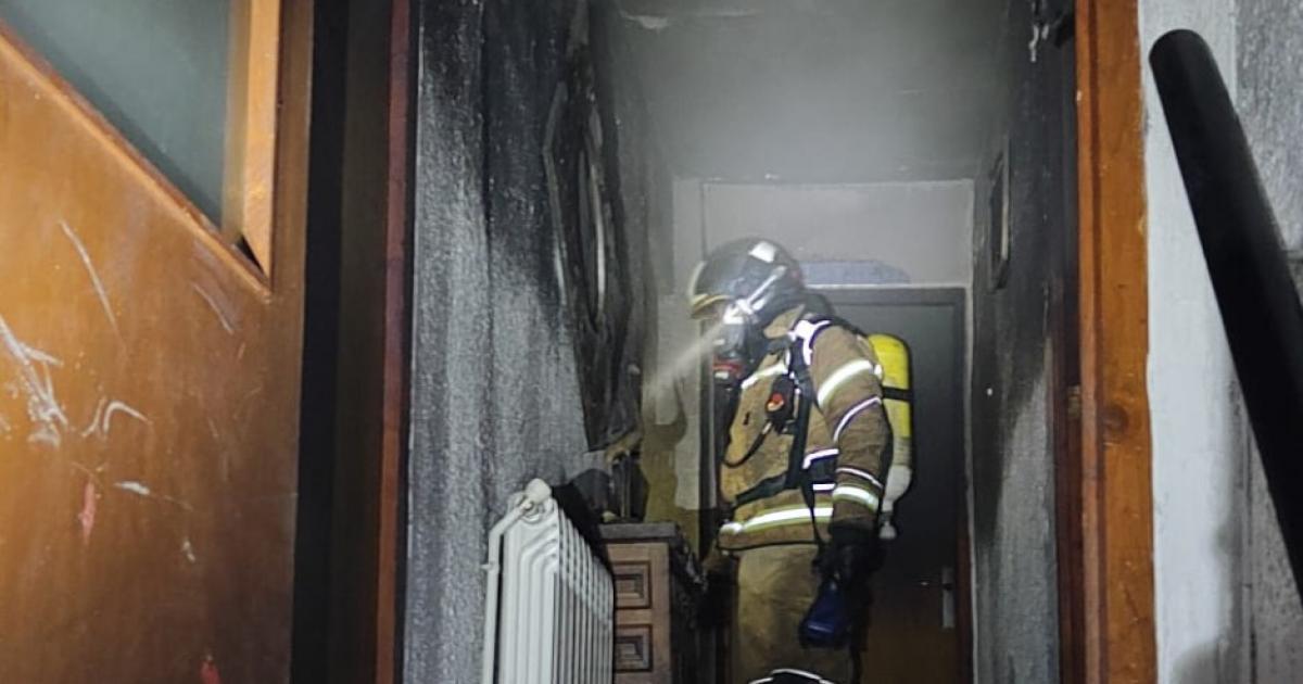 Se Origina Un Fuego En La Segunda Planta De Una Vivienda En Paracuellos