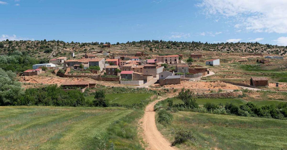 Qu Ver En El Pueblo Con Menos Habitantes De Arag N