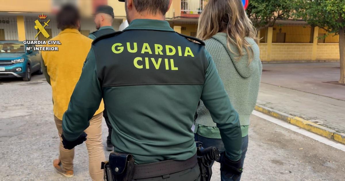 Detenido en el puerto de Algeciras un matrimonio que viajaba al Sáhara