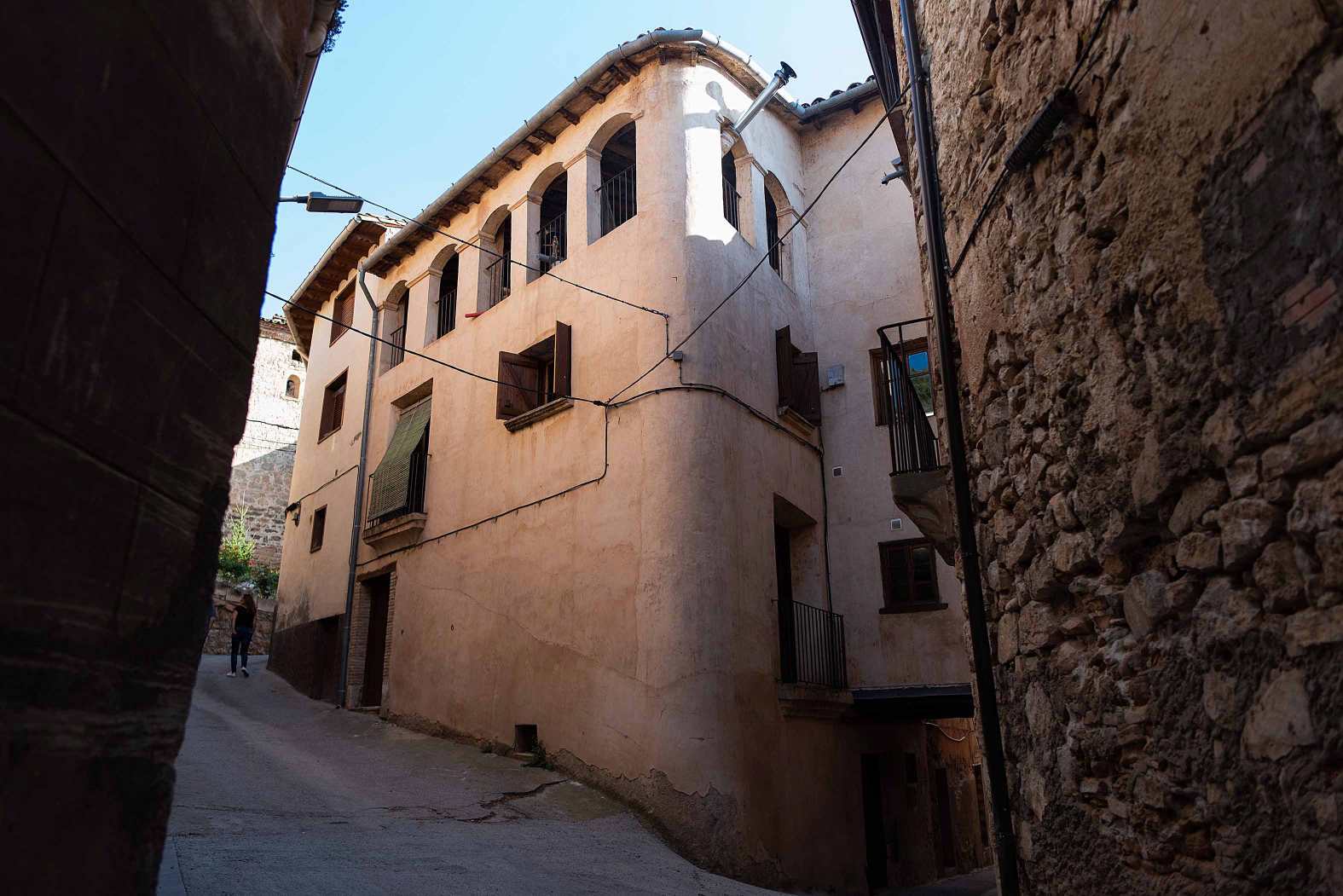 Fotos del pequeño y pintoresco pueblo de Huesca con 67 habitantes sobre