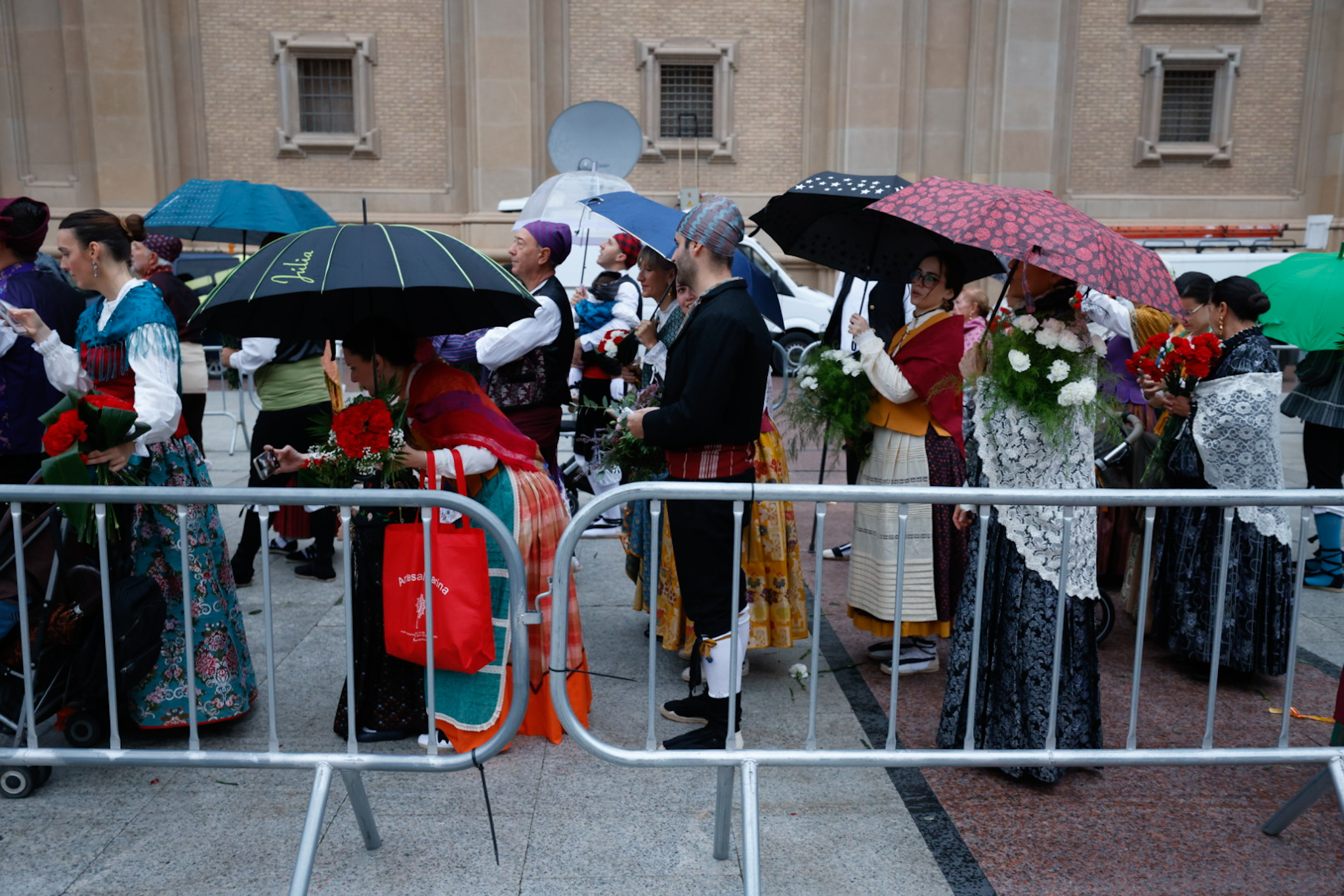 Las Mejores Fotos De La Ofrenda De Flores 2024 A La Virgen Del Pilar En