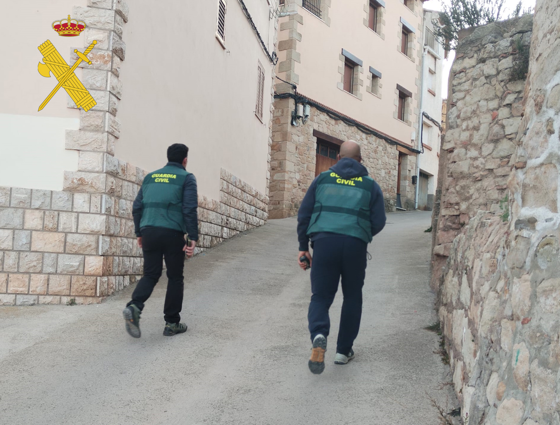 La Guardia Civil Auxilia A Una Mujer Y Dos Menores Intoxicadas Por