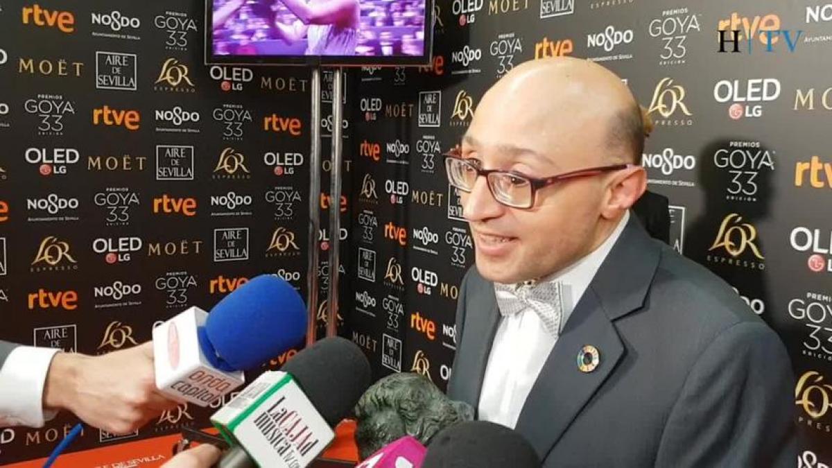 Que Significa El Pin Que Llevaba Jesus Vidal En Su Solapa Al Recoger El Goya Heraldo Es