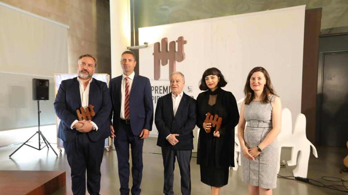 Premio Para Mon Laferte Y Fundacion Once Por La Diversidad Y La Inclusion